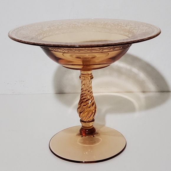 Vintage Fostoria Royal Etched Amber Glass Compote - Picture 5 of 8